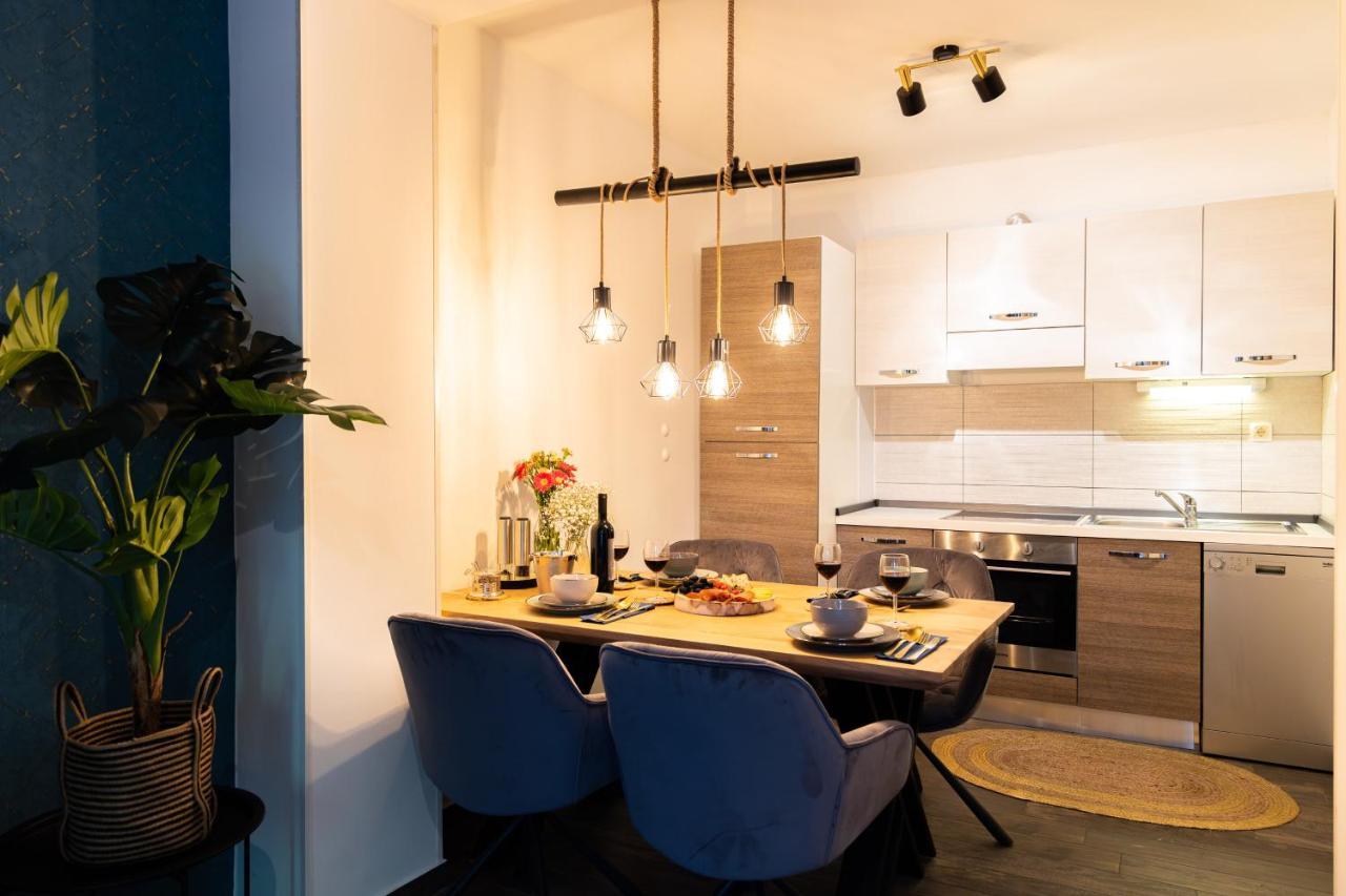Oasis Luxury Apartment With Terrarce And Jacuzzi Split Exterior photo